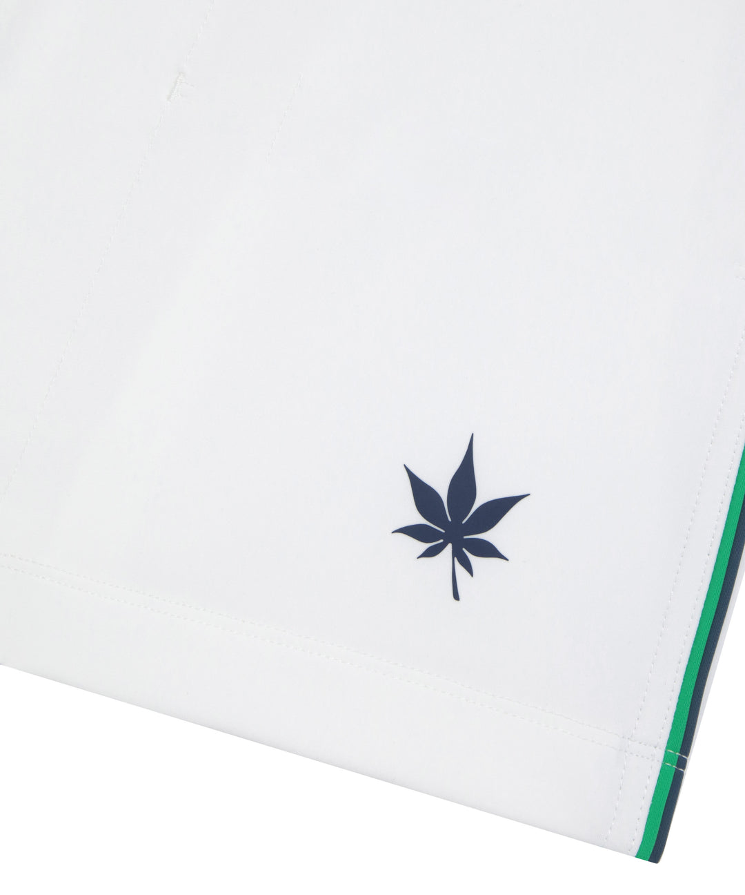 7" Tipped Peak Short in White Green Navy